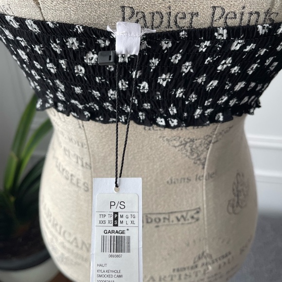 Kyla keyhole smocked cami - Picture 5 of 5